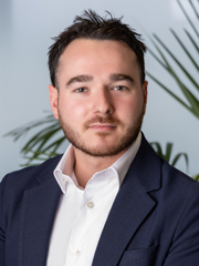 Miles Arnold Headshot