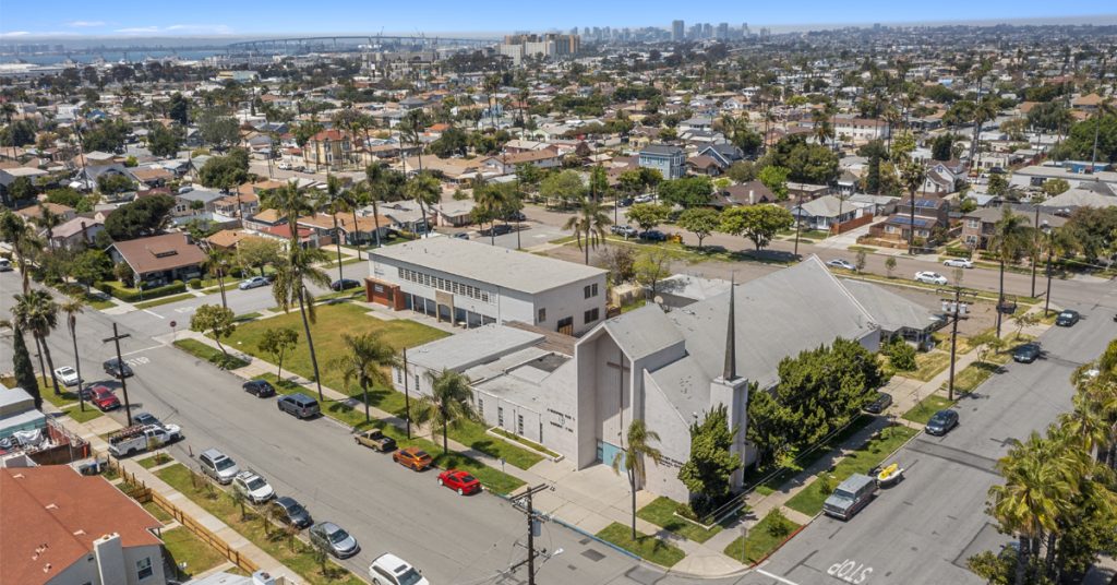Church campus cover full city block at 635 East 6th Street in National City